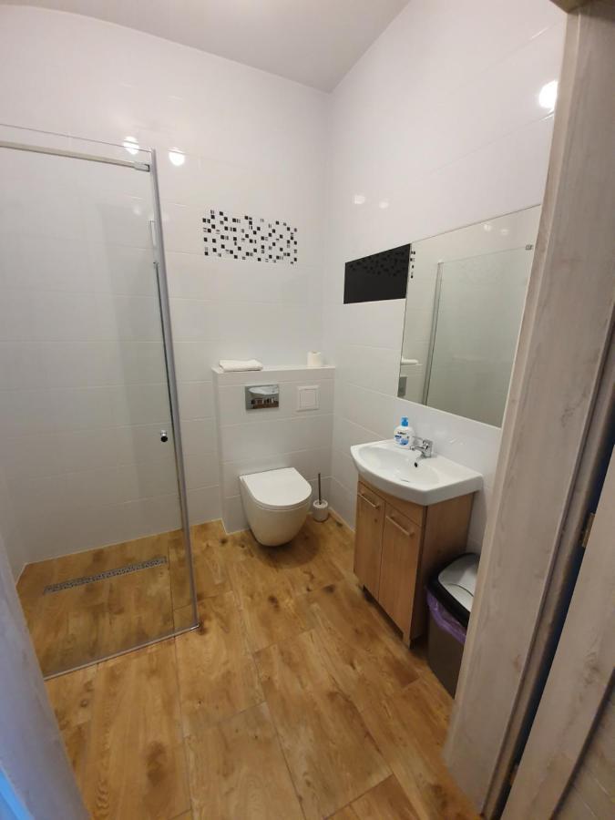 Hostel Agma Jasien  المظهر الخارجي الصورة
